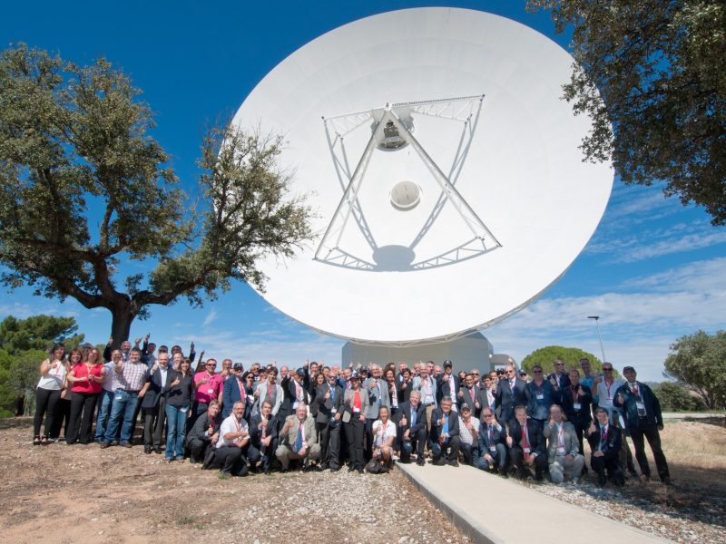 Foto de familia en el 40 aniversario de la red Estrack